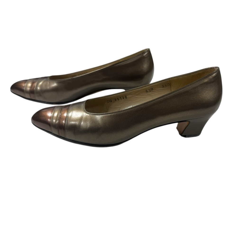 Salvatore Ferragamo Womens Italian Metallic Leather Pumps DQ35138 340 Sz8.5